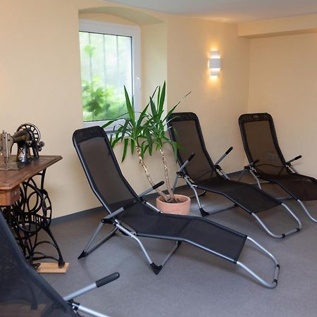 Moderne Ferienwohnung In Alter Villa Georgenthal  المظهر الخارجي الصورة